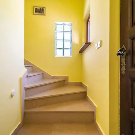 Lovely In With Kitchen *