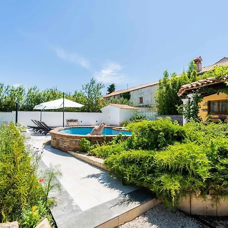 بيت للعطل Pet Friendly In